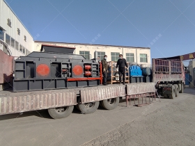 1500x800直連式液壓對輥成年人免费看片發往新疆