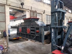 1500x800大型半自動液壓對輥黄色网站看片發貨